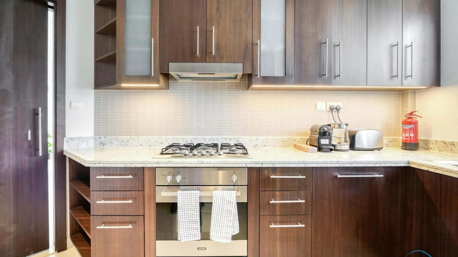 Luxurious 2Br Apartment At Boulevard Point Downtown Dubai By Deluxe Holiday Homes 0*,  United Arab Emirates