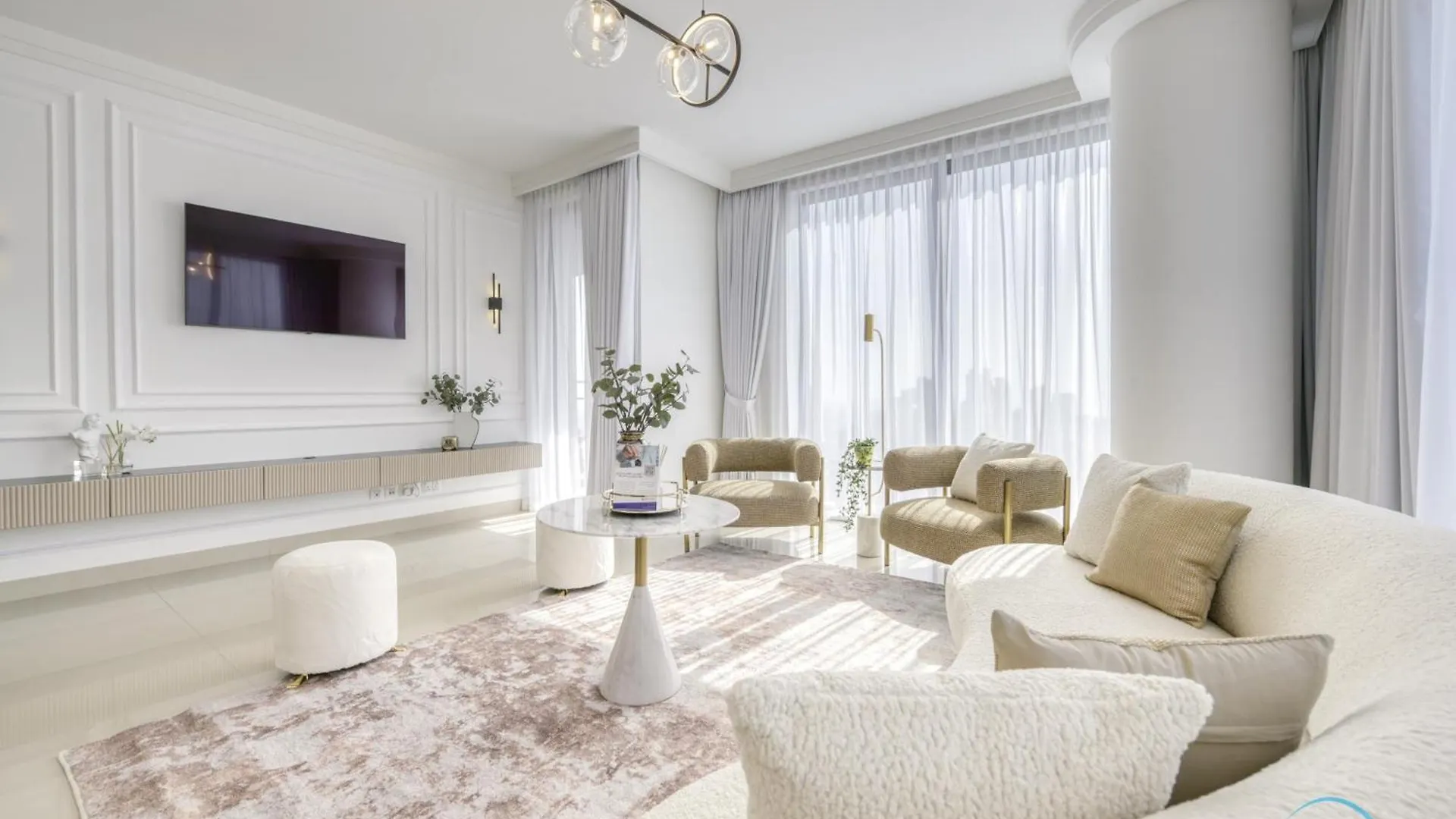 Luxurious 2Br Apartment At Boulevard Point Downtown Dubai By Deluxe Holiday Homes United Arab Emirates